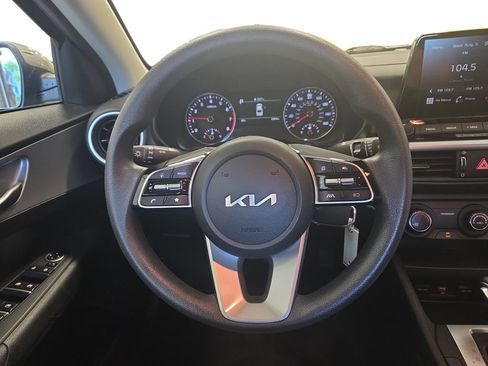 Used 2023 Kia Forte LXS w/ LXS Technology Package FWD image 12