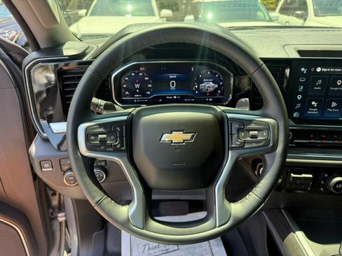 Used 2025 Chevrolet Silverado 1500 LTZ w/ LTZ Premium Package AWD/4WD image 5