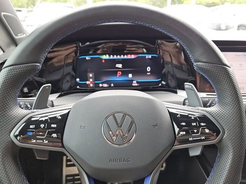 Used 2024 Volkswagen Golf R AWD/4WD image 11