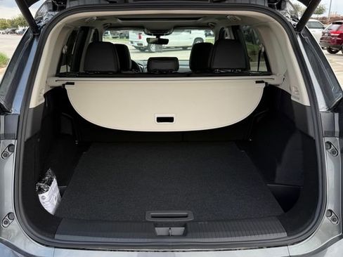 Used 2026 Nissan Rogue SV w/ SV Premium Package image 30