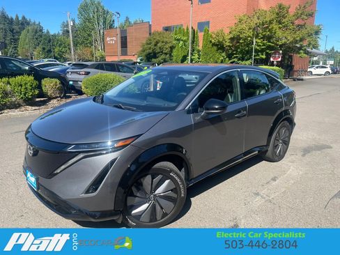 Used 2023 Nissan Ariya AWD image 3