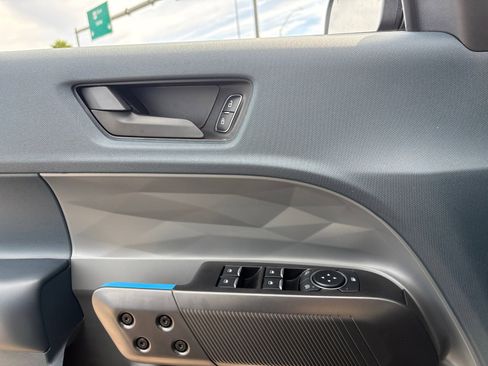 New 2025 Ford Maverick Lobo image 16