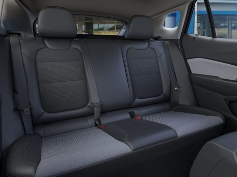 New 2026 Chevrolet Trax LT image 18