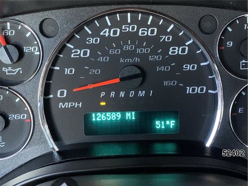 Used 2023 GMC Savana 3500 Cutaway Van w/ Power Convenience Package image 30