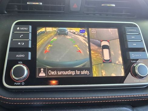 Used 2020 Nissan Kicks SR w/ SR Premium Package FWD image 17