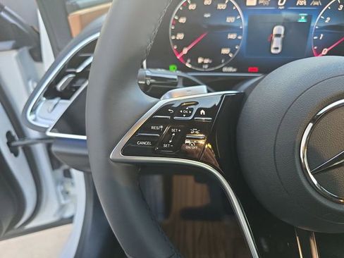 New 2026 Mercedes-Benz E 350 4MATIC Sedan image 32