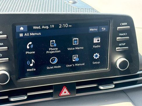Used 2025 Hyundai Elantra Sport FWD image 19