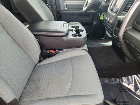 Used 2024 RAM 1500 Classic SLT image 15