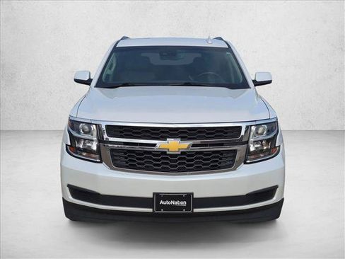 Used 2017 Chevrolet Tahoe LT RWD image 2