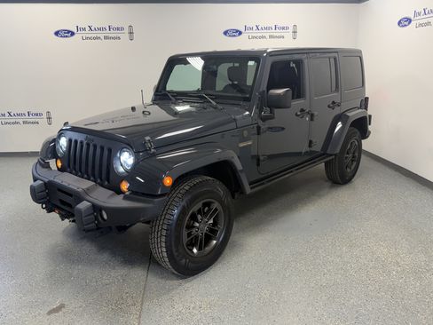 Used 2018 Jeep Wrangler Unlimited Sport AWD/4WD image 3