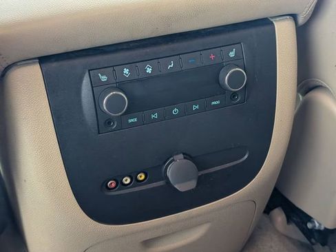 Used 2013 Chevrolet Suburban LT AWD/4WD image 23
