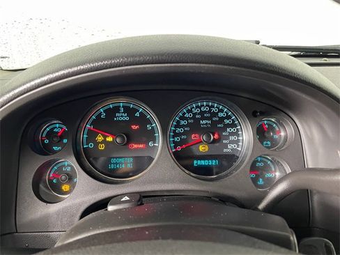 Used 2007 Chevrolet Suburban LT w/ LT Preferred Equipment Group image 5