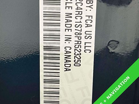 Used 2023 Chrysler Pacifica Limited w/ Uconnect Theater Family Group FWD image 20