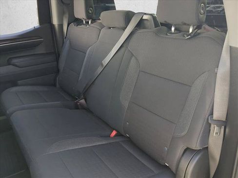 Used 2023 Chevrolet Silverado 1500 LT AWD/4WD image 18