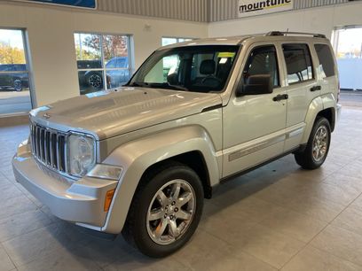 Used 2010 Jeep Liberty Limited w/ Tire & Wheel Group