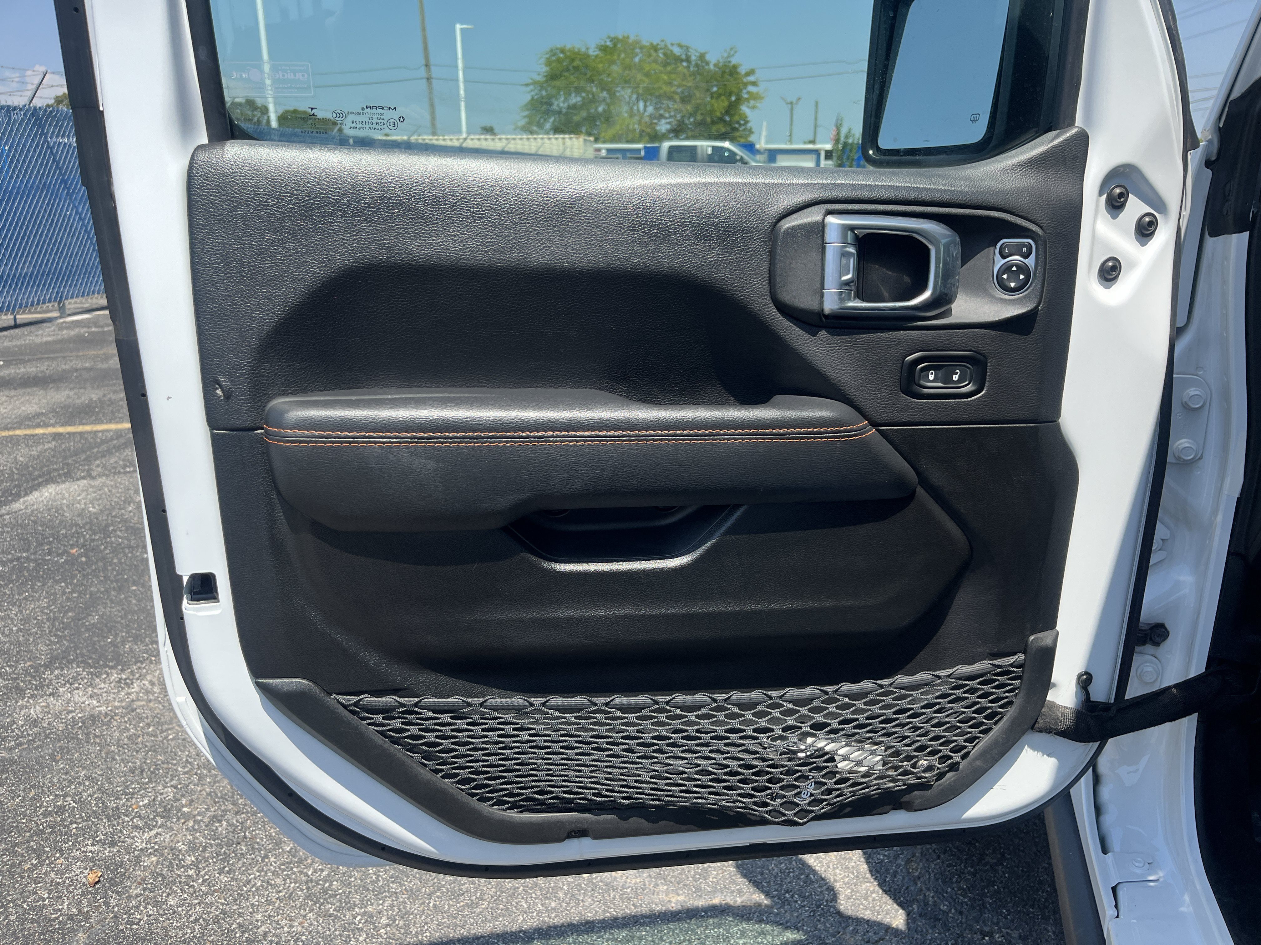 Used 2023 Jeep Gladiator Mojave w/ LED Lighting Group AWD/4WD image 12