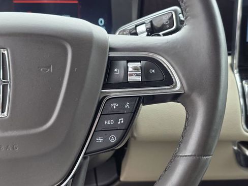 Used 2023 Lincoln Navigator Reserve RWD image 28