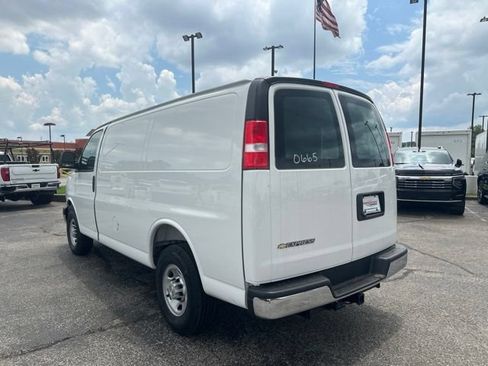 New 2026 Chevrolet Express 2500 w/ Communications Package RWD image 5
