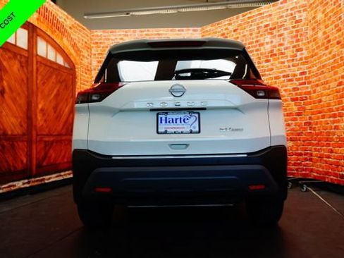 Certified 2023 Nissan Rogue SV AWD/4WD image 6