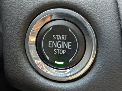 Used 2023 Chevrolet Suburban High Country w/ Advanced Technology Package image 34