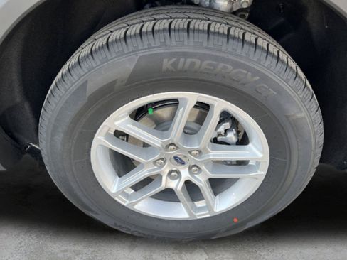 Used 2026 Ford Explorer Active AWD/4WD image 31