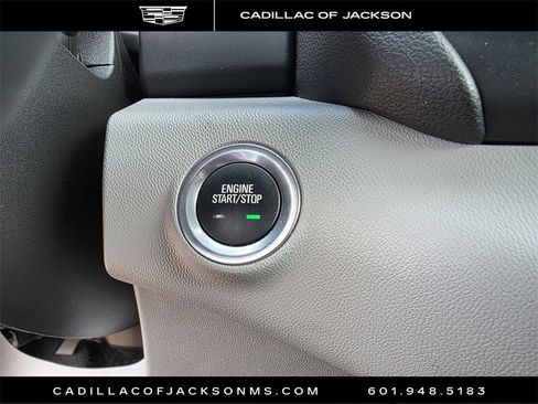 Used 2024 GMC Terrain SLT image 18