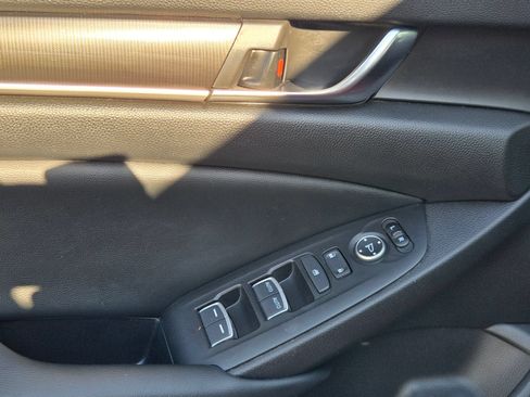 Used 2022 Honda Accord Sport image 21