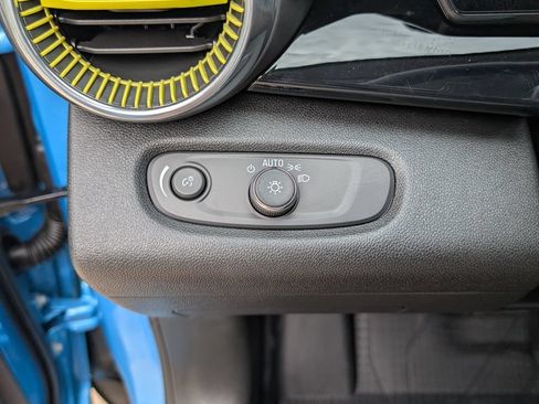 New 2026 Chevrolet Trax ACTIV w/ Driver Confidence Package FWD image 14