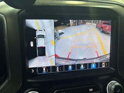 Used 2022 GMC Sierra 2500 Denali w/ Denali Ultimate Package image 33