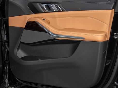 Used 2026 BMW X5 sDrive40i image 19