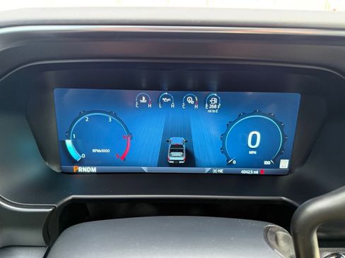 Used 2025 Ford F250 Platinum image 14