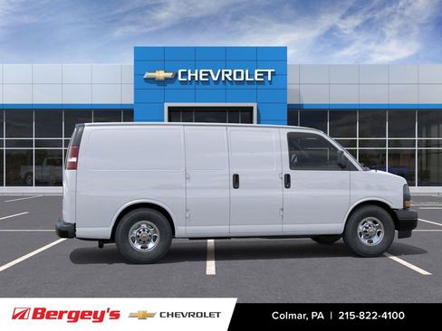 New 2025 Chevrolet Express 2500 w/ Driver Convenience Package image 7