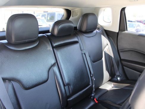 Used 2020 Jeep Compass Limited AWD/4WD image 11