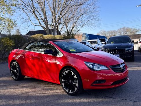 Used 2018 Buick Cascada Sport Touring w/ Dark Effects Package FWD image 9