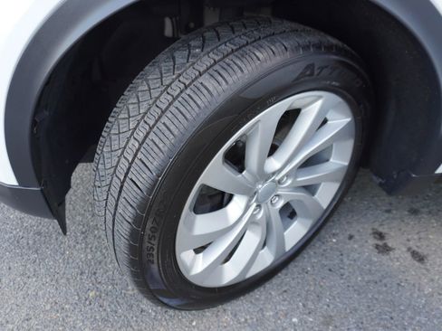 Used 2020 Land Rover Discovery Sport S AWD/4WD image 33