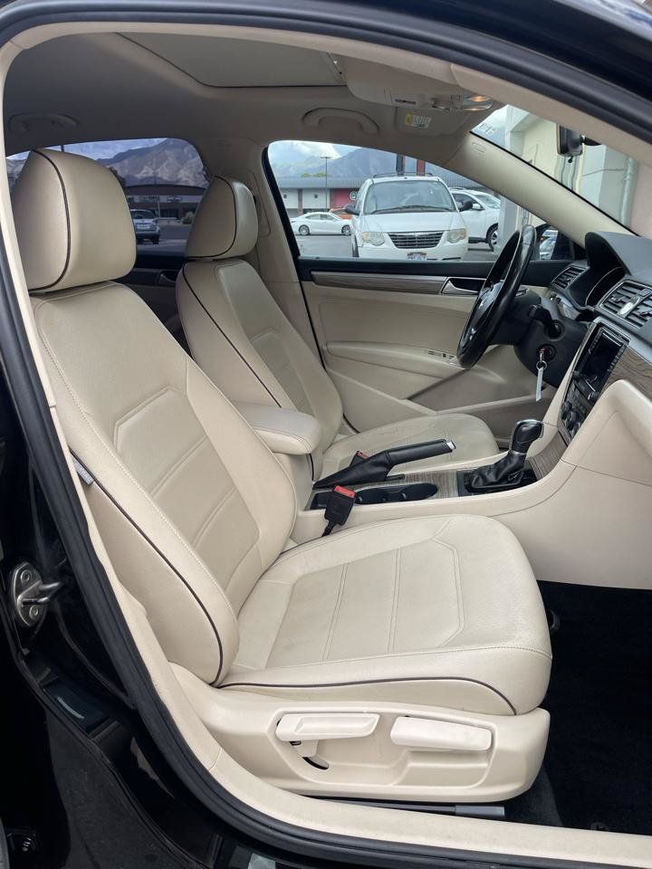 Used 2016 Volkswagen Passat 1.8T SE FWD image 12
