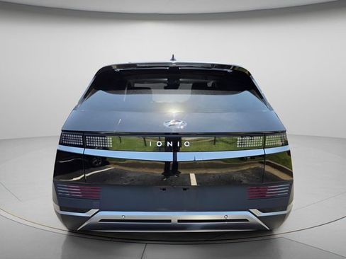 Used 2024 Hyundai Ioniq 5 SEL RWD image 7