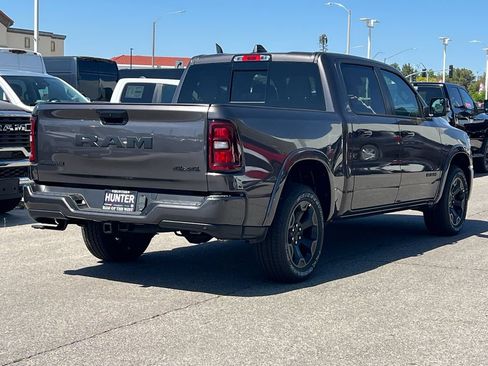 New 2026 RAM 1500 4x4 Crew Cab image 6