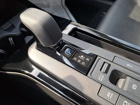 Used 2024 Toyota Prius Limited w/ Limited Premium Package FWD image 19