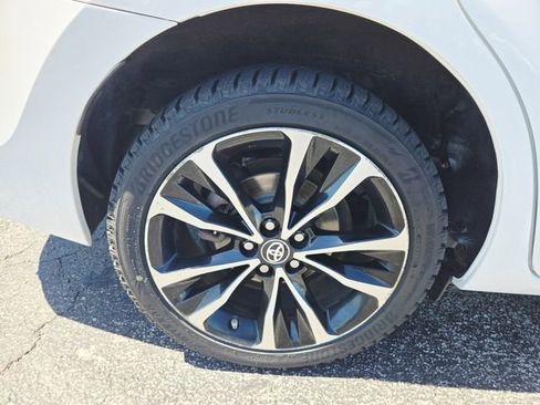 Used 2017 Toyota Corolla SE image 32