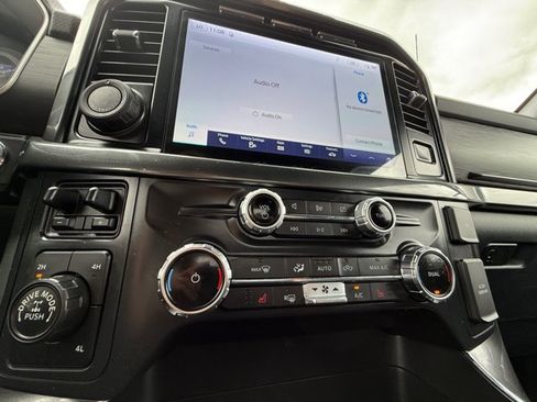 Used 2022 Ford F150 XLT w/ Equipment Group 302A High AWD/4WD image 18