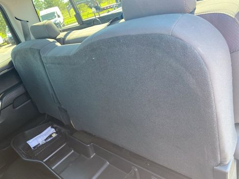 Used 2018 Chevrolet Silverado 1500 LT w/ Texas Edition image 34