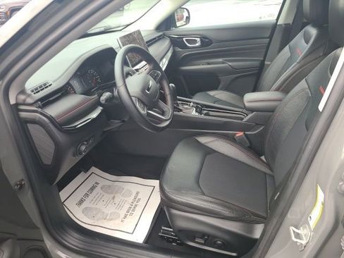 Used 2022 Jeep Compass Trailhawk w/ Trailhawk Convenience Group image 10