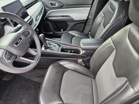 Used 2022 Jeep Compass Latitude image 17