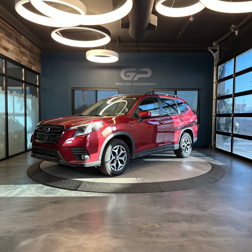 Used 2023 Subaru Forester Premium AWD/4WD image 7