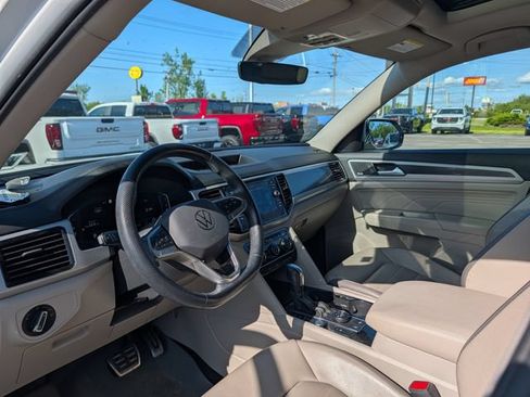 Used 2021 Volkswagen Atlas SEL Premium AWD/4WD image 6
