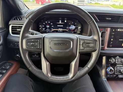 Used 2023 GMC Yukon Denali Ultimate image 6