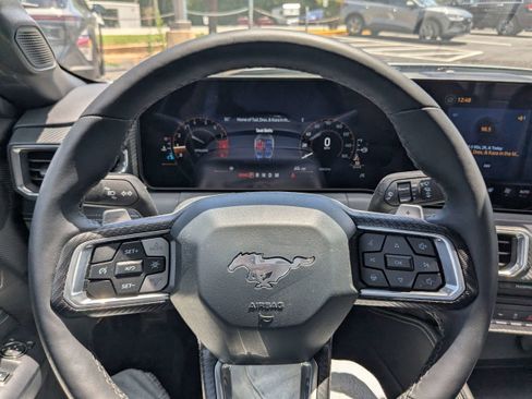 Used 2025 Ford Mustang GT Premium w/ GT Performance Package RWD image 15