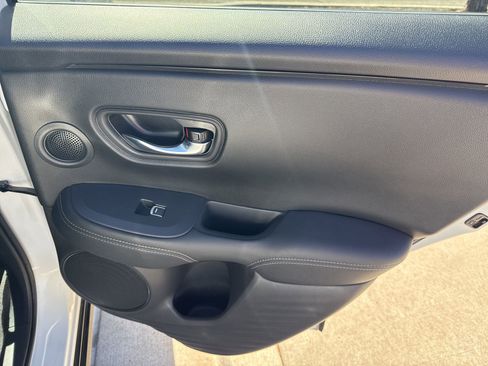 Certified 2024 Honda HR-V EX-L image 29