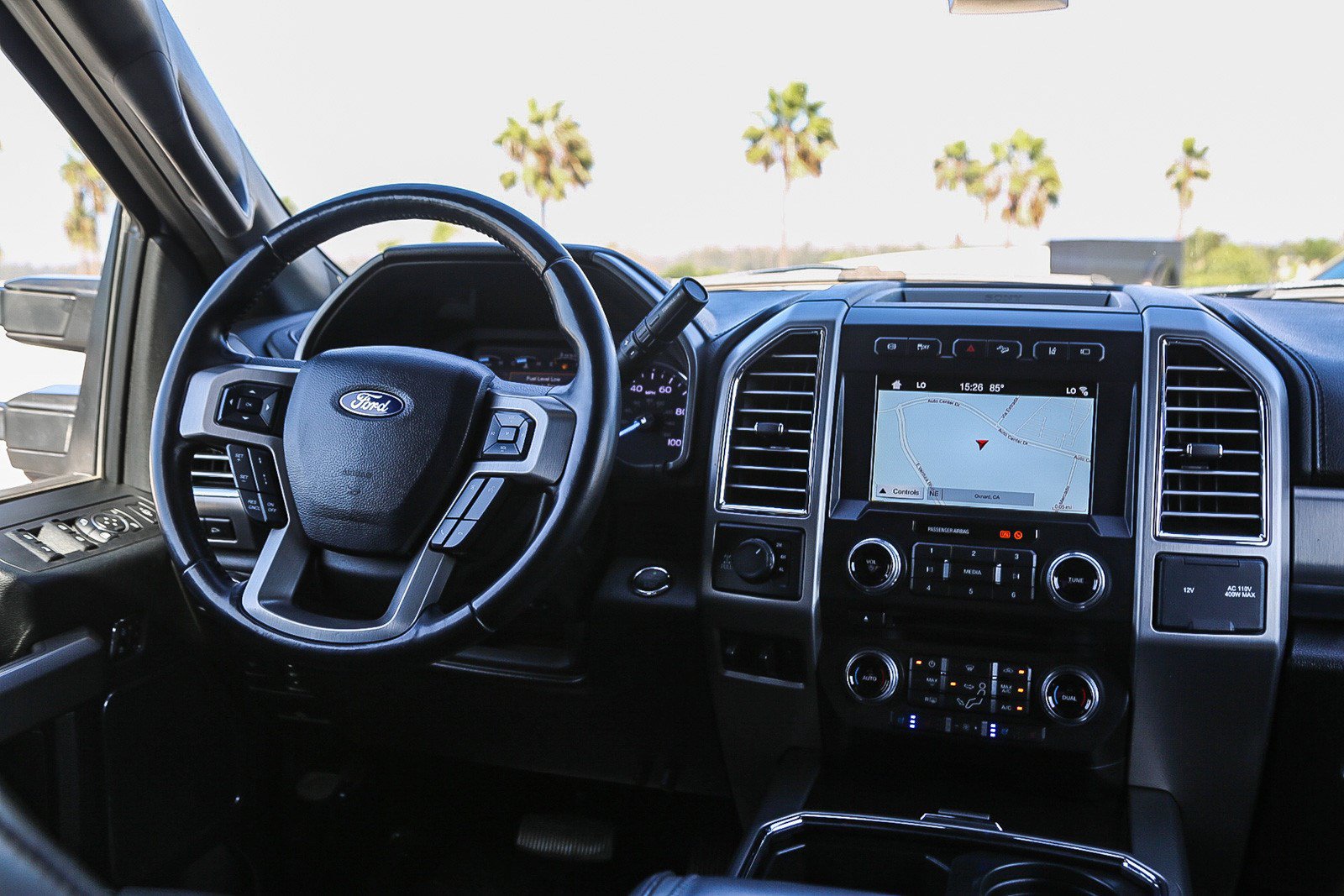 Used 2017 Ford F250 Platinum w/ Platinum Ultimate Package AWD/4WD image 12